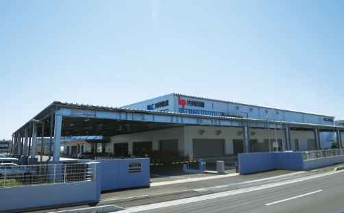 本社首都圏物流センター外観